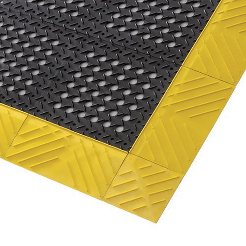 Protiúnavová průmyslová rohož s děrovaným povrchem Diamond Flex Lok™