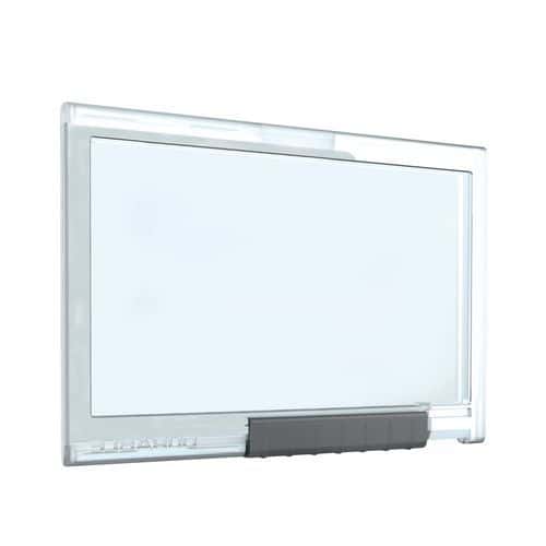 Pushbox mono držák na karty 54x85mm s posunovačem. Pevné pouzdro pro 1 až 3 bezpečnostní průchody 54 x 87 mm.<br />Kvalitní čirý plast.<br />Karty zůstanou zcela v přihrádce a nevysunou se.<br />Oddělené přihrádky chrání vaše osobní karty RFID nebo magnetické karty.<br />Tlačítko pro snadné vyjmutí každé karty.<br />Nošení ve vodorovné nebo svislé poloze