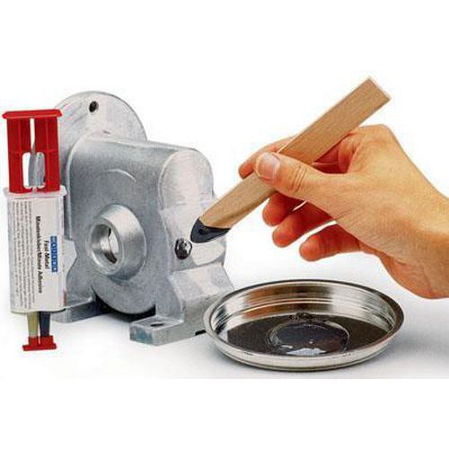 Epoxidový minutový kov rychle vytvrzující dvousložkové epoxidové lepidlo s příměsí oceli<br />extrémně vysoká pevnost lepeného spoje<br />vhodné pro rychlé opravy a pro lepení kovů