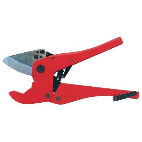 Nůžky na plastové trubky Nůžky ke stříhání plastových trubek do průměru 42 mm.<br />délka čepele: 42 mm<br />délka: 235 mm<br />materiál: ocel<br />provedení: rovné<br />hmotnost: 360 g<br />maximální střižný průměr trubky 42 mm