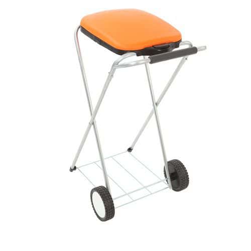 Držák na pytle Move & Up oranžový Držák pytlů Move  Up s rámem z pozinkované trubky a barevným plastovým krytem. <br />Víko se snadno otevírá stisknutím tlačítka. <br />Tento stojan je vybaven dvěma polypropylenovými kolečky pro snadný pohyb. <br />Dodává se s upínacím kroužkem pod víkem a kovovou spodní mřížkou
