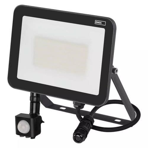 LED reflektor INOVO s pohybovým čidlem