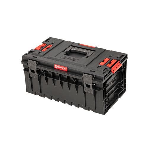 Kufr na nářadí QBRICK System One 350 Vario 2.0 Přenosný kufr na nářadí o objemu 38 l vhodný pro velké elektrické a ruční nářadí.<br />Tato verze System One 350 Vario 2.0 je nová generace boxů se zesíleným designem.<br />Dvě nastavitelné přihrádky a vyjímatelná přihrádka Multi pro snadnou údržbu pořádku uvnitř kufru.<br />Pružné těsnění zajišťuje vysokou ochranu proti prachu a vodě.<br />Zesílená konstrukce zaručuje vysokou nosnost až 50 kg a odolává tlaku až 120 kg.<br />Kufr je vybavený přídavnými konektory