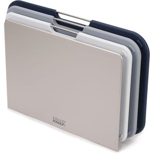 Prkénka na krájení Nest Chop 3x – šedá Sada 3 prkének na krájení 26x19 cm se stojanem <br />Sada prkének na krájení v atraktivním stojanu. <br />Prkénka a stojan mají protiskluzovou základnu a rukojeť z nerezové oceli