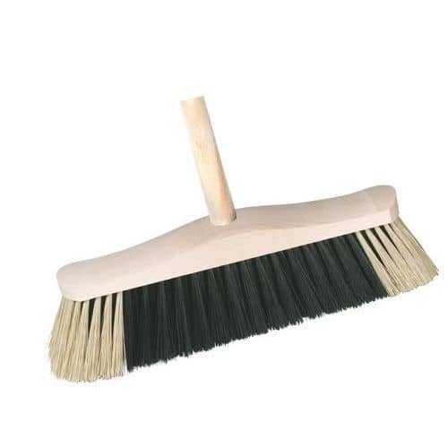 Dřevěný smeták s tyčí Dřevěný smeták na zametání povrchů se syntetickými vlákny.<br />Šířka smetáku je 30 cm