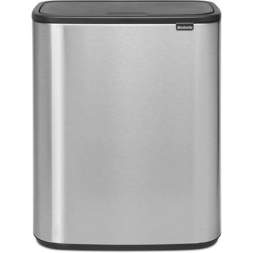 Odpadkový koš Touch BO 2 x 30 l matná nerezová ocel Odpadkový koš vybavený víkem Touch pro tiché zavírání a lehké používání a 2 x 30L vložkami pro selektivní třídění.<br />Koš má prostorově úsporný design.<br />Velký vkládací otvor je praktický a ergonomický.<br />Vyjímatelné vložky usnadňují čištění koše.<br />Víko proti zápachu zabraňuje úniku nepříjemných pachů.<br />Snadné přemisťování díky držadlům.<br />Protiskluzové dno chrání podlahu a udržuje koš na místě.