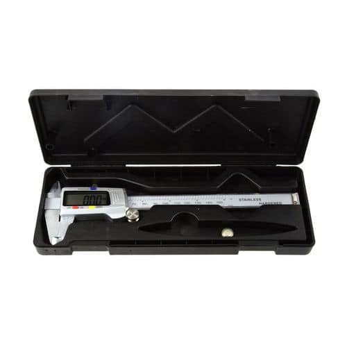 Digitální posuvné měřítko 150mm GEKO Typ: elektronický<br />Druh: oboustranná<br />Celková délka nástroje: 236mm<br />Rozsah měření: 0 - 150mm<br />Délka čelisti pro vnitřní měření: 15mm<br />Délka čelisti pro vnější měření: 40mm<br />Přesnost: +/- 0