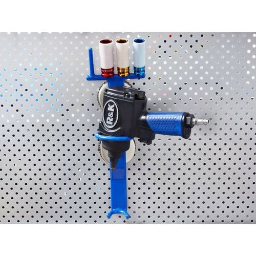 Magnetický držák na pneumatický utahovák a nástrčné klíče GEKO Rozměry: 400 x 135 x 115mm<br />Průměr otvoru na pneumatický klíč: 75mm<br />Průměr magnetu: 85mm<br />Nosnost: do 15kg<br />Magnetický držák na pneumatický klíč